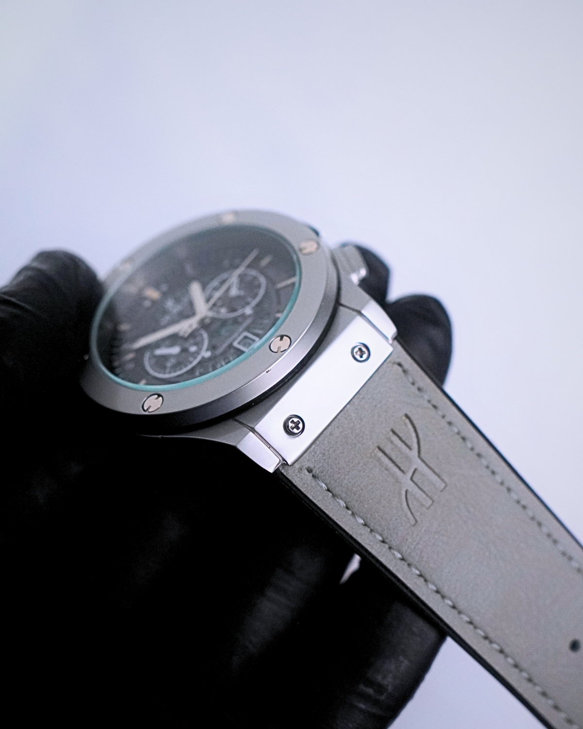 Chronograph Silver Gray – Hublot-Inspired Quartz Watch with Gray Leather Strap