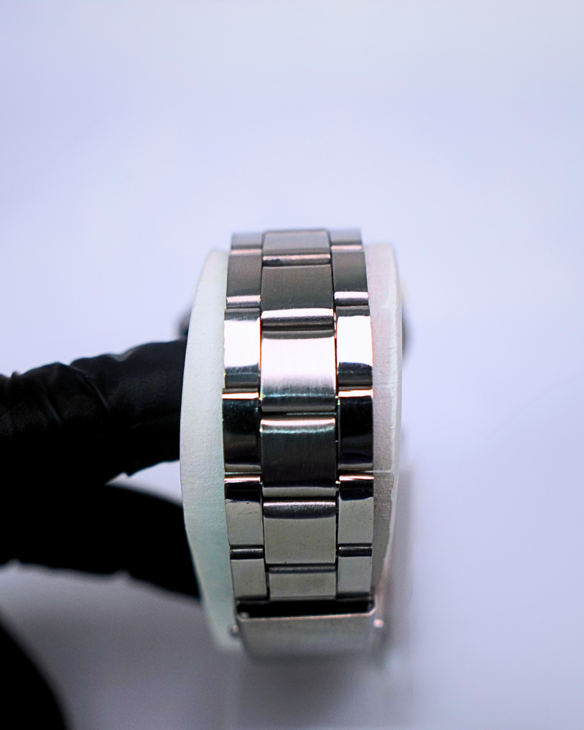 Luxury Rolex Submariner Style Analog Men's Wrist Watch – Stainless Steel Strap, Black Dial, Gold Bezelv