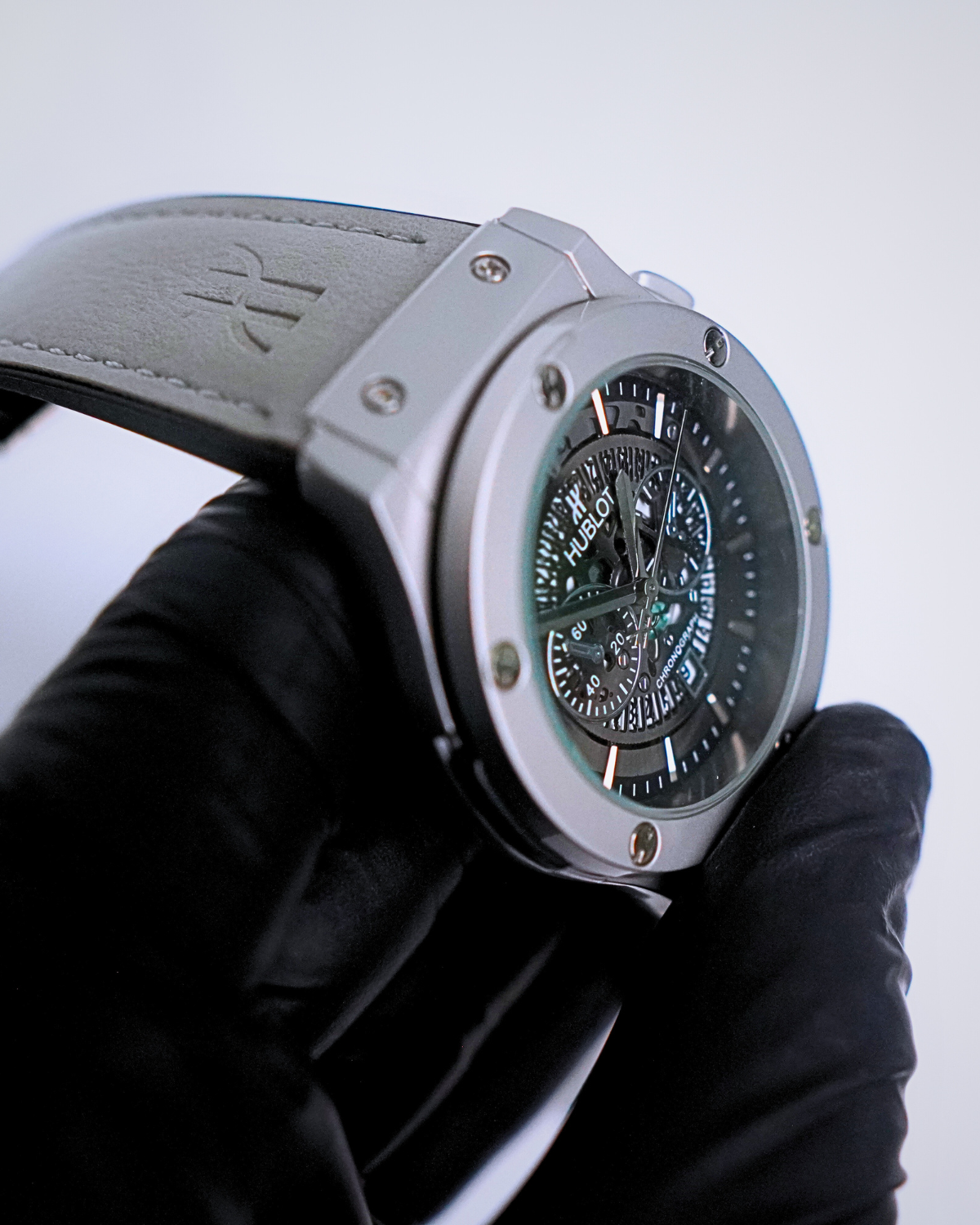 Chronograph Silver Gray – Hublot-Inspired Quartz Watch with Gray Leather Strap