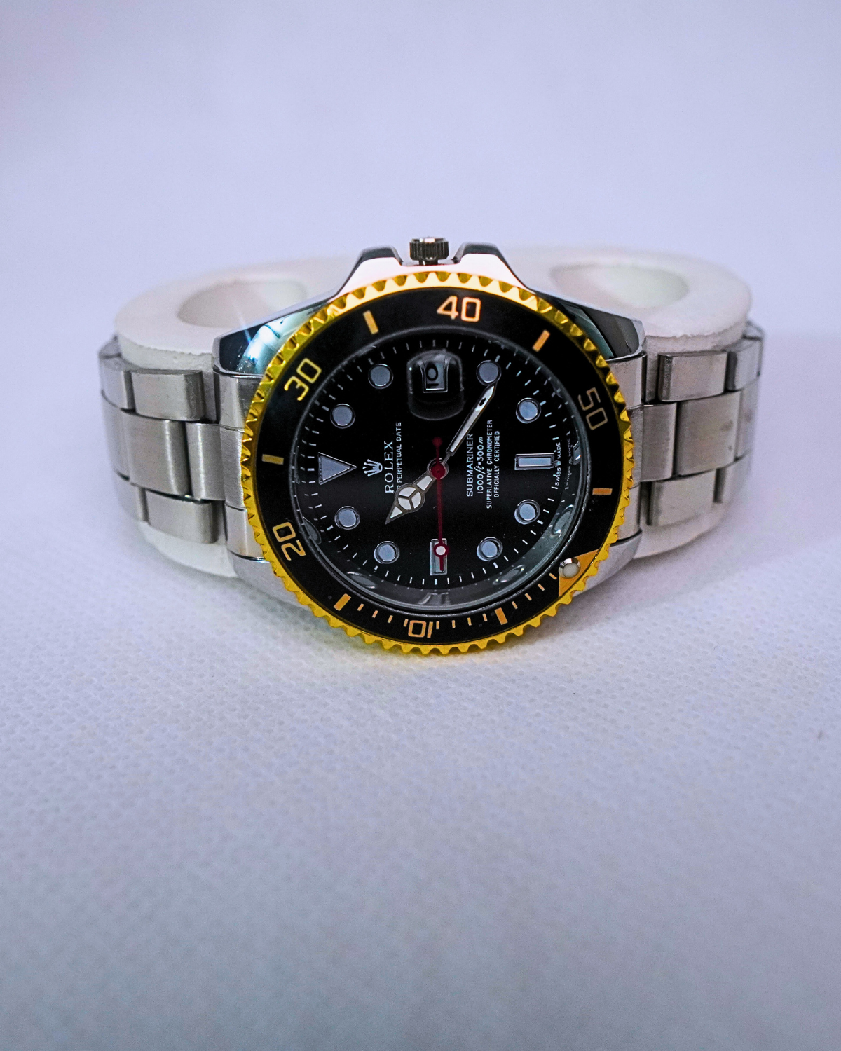 Luxury Rolex Submariner Style Analog Men's Wrist Watch – Stainless Steel Strap, Black Dial, Gold Bezelv